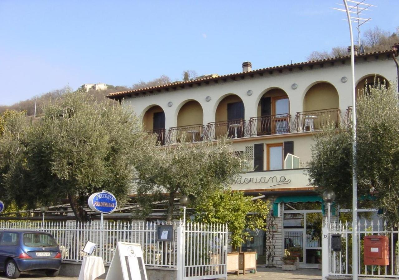Hotel Fraderiana Torri Del Benaco Exterior foto
